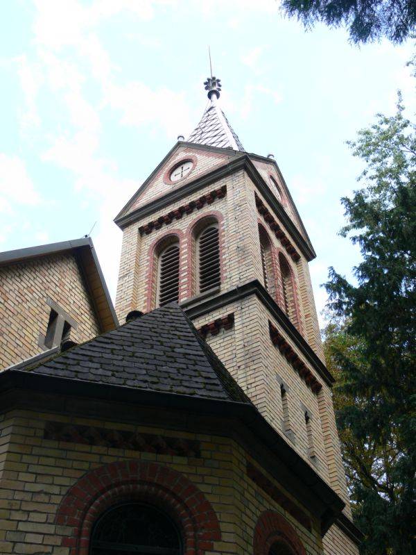 
    
            
                    evangelische Kirche Mochenwangen
                
        
